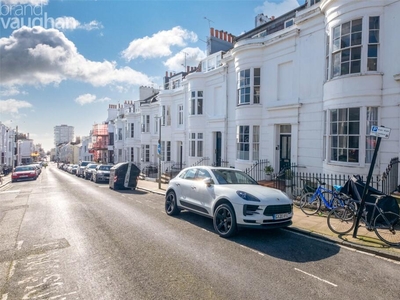 4 bedroom terraced house for rent in Montpelier Street, Brighton, East Sussex, BN1