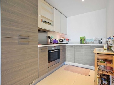 1 bedroom apartment for sale London, W3 7FF