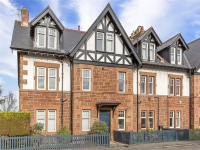 1 bed first floor flat for sale in North Berwick