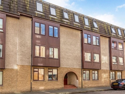 2 bed first floor flat for sale in Tollcross
