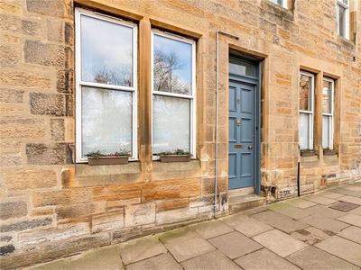 2 bed maindoor flat for sale in Marchmont