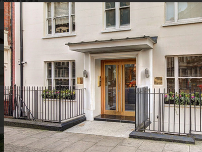 2 Bedroom Flat For Rent In Mayfair London