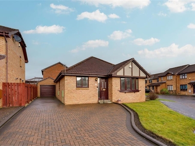 3 bed detached bungalow for sale in Dunfermline