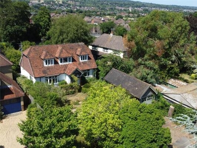 3 Bedroom Detached House For Sale In Farnham, Surrey