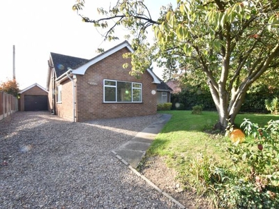 Bungalow for sale in Lenchwick, Evesham, Worcestershire WR11