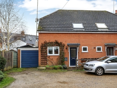 Conifer Close, Winchester, Hampshire, SO22 3 bedroom house in Winchester