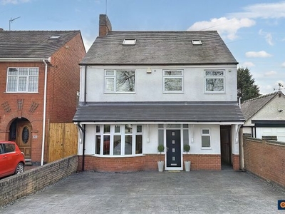 Detached house for sale in Hinckley Road, Nuneaton CV11