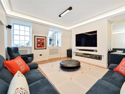 St Stephen's Close, Avenue Road, St John's Wood, London, NW8 3 bedroom flat/apartment in Avenue Road