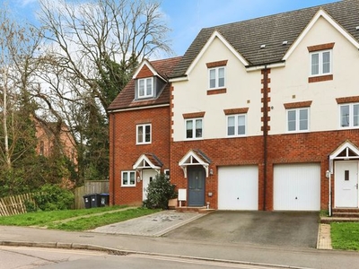 Town house for sale in Common Lane, Kenilworth CV8