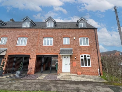Town house for sale in Moat Lane, Solihull B91