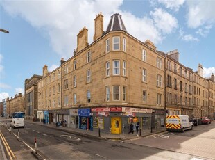 1 bed second floor flat for sale in Polwarth
