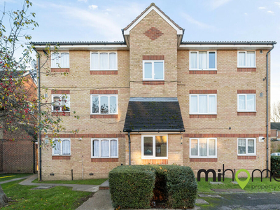 1 bedroom apartment for rent in Barbot Close, London, N9