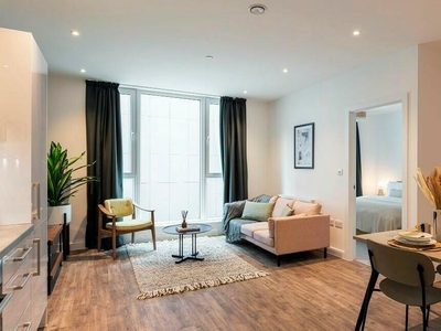 1 bedroom apartment for rent in Flat 705 The Almere, Avebury Boulevard, Milton Keynes, Buckinghamshire, MK9