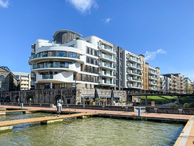 1 bedroom apartment for rent in Invicta, Millennium Promenade, Harbourside , BS1