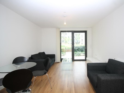 1 bedroom apartment for rent in Kingfisher Heights, Waterside Park, Royal Docks E16