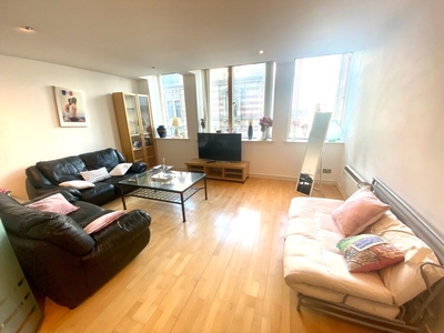 1 bedroom apartment for rent in Park House Apartments 11 Park Row City Centre, LS1