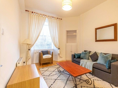 1 bedroom flat for rent in 2912L – Balcarres Street, Edinburgh, EH10 5JG, EH10