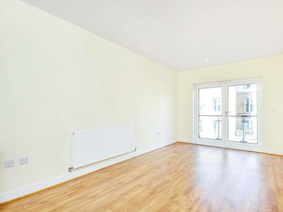 1 bedroom flat for rent in Blagrove Road, Teddington, TW11