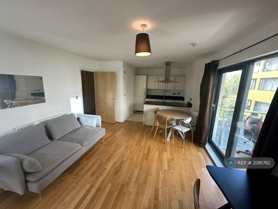 1 bedroom flat for rent in Lock House, London, NW1