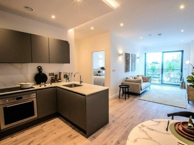 1 bedroom flat for rent in Oxford Road, Uxbridge, Greater London, UB8