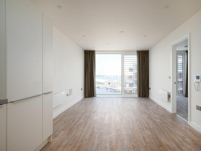 1 bedroom flat for rent in The Kell, Gillingham Gate Road, Gillingham, ME4 4SA, ME4