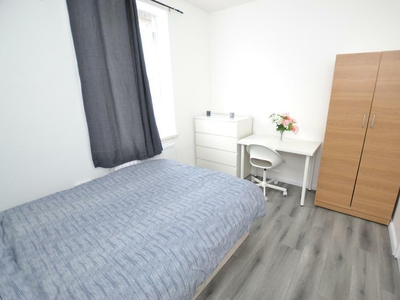 1 bedroom flat share for rent in Speakman House, Gibraltar Walk, London, E2 7EW, E2