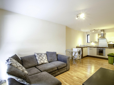 1 bedroom ground floor flat for rent in The Chandlers, Leeds City Centre, LS2