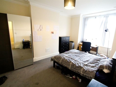 1 bedroom house share for rent in Blenheim Crescent, Woodhouse, Leeds, LS2 9AY, LS2