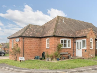 2 Bed Bungalow For Sale in Thame, Oxfordshire, OX9 - 5204798