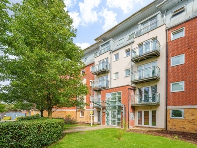 2 Bed Flat/Apartment For Sale in Basingstoke, Hampshire, RG21 - 5124762