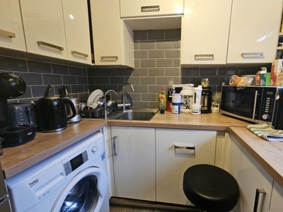 2 Bed Flat/Apartment To Rent in Epping Close, Reading, RG1 - 553