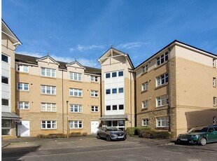 2 bed second floor flat for sale in Corstorphine