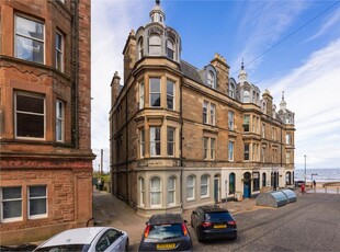 2 bed second floor flat for sale in Portobello