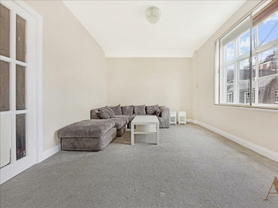 2 bedroom apartment for rent in Carrington House, Hertford Street, Mayfair, W1J