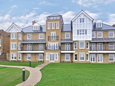 2 bedroom apartment for rent in Charles Street Herne Bay CT6