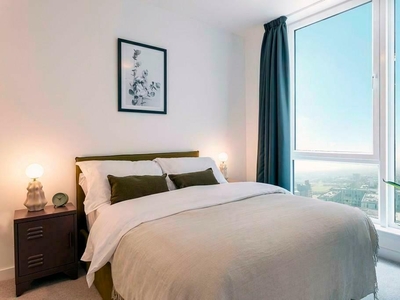 2 bedroom apartment for rent in Flat 723 The Almere, Avebury Boulevard, Milton Keynes, Buckinghamshire, MK9