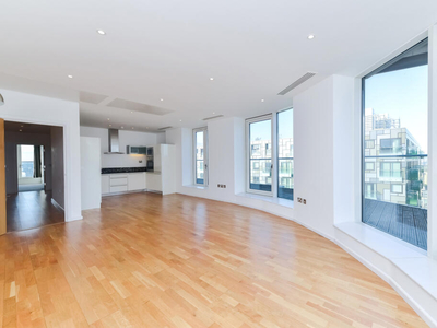 2 bedroom apartment for rent in Millharbour, London, E14