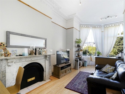 2 bedroom apartment for rent in Nightingale Mansions, 46 Nightingale Lane, London, SW12