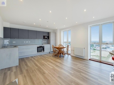 2 bedroom apartment for rent in Portland House, Halewood Way, Rainham, RM13