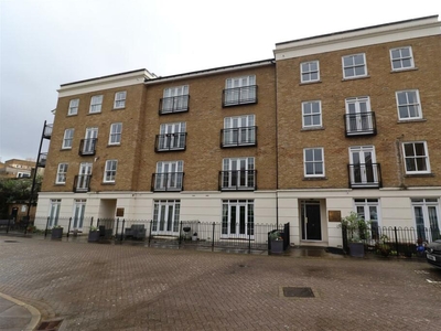 2 bedroom apartment for rent in Spurgeon Street, London, SE1
