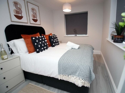 2 bedroom apartment for rent in Treharris Street, Roath, Cardiff, CF24