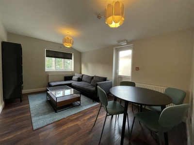 2 bedroom apartment for rent in West Heath Drive, Golders Green, NW11