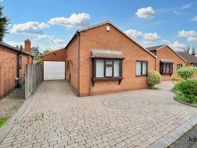 2 bedroom bungalow for sale in Broadlands Close, Off Broad Lane, Coventry, CV5