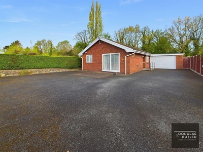 2 bedroom detached bungalow for sale in Highfield Road, Blacon, Chester, CH1