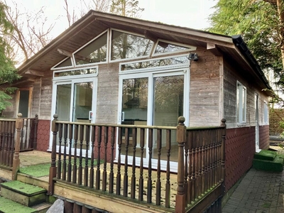 2 bedroom detached house for rent in Highfield Lane, St. Albans, Hertfordshire, AL4 0RH, AL4