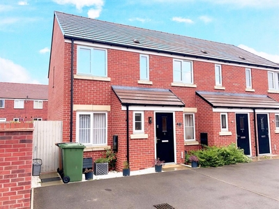 2 bedroom end of terrace house for sale in Brodie Place, Hampton Gardens, Peterborough, PE7