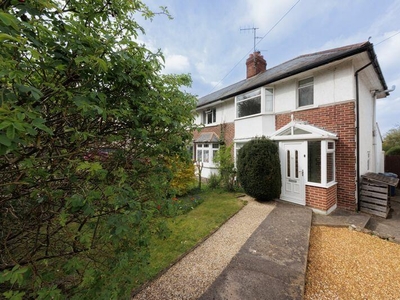 2 bedroom end of terrace house for sale in Church Cowley Road, Oxford, OX4
