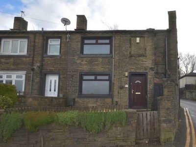 2 bedroom end of terrace house for sale in Scarlet Heights, Queensbury, Bradford, BD13