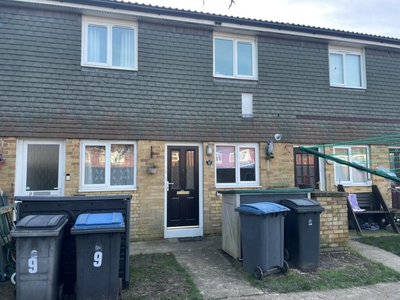 2 bedroom flat for rent in Clarkes Close, Deal, CT14