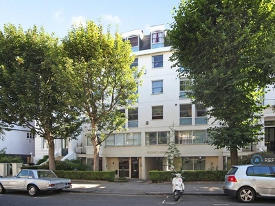 2 bedroom flat for rent in Pembridge Crescent, London, W11